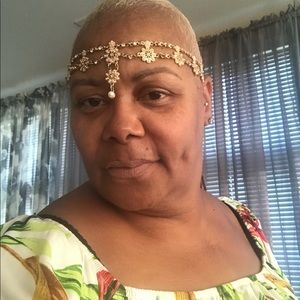 Meet your Posher, Charmaine